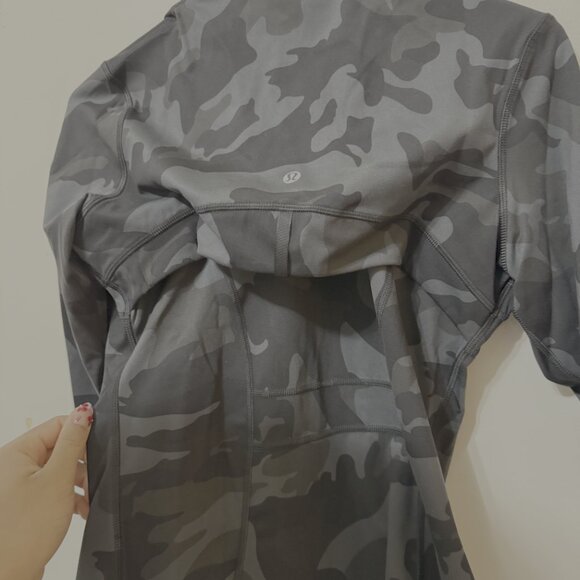 Lululemon Camo Define Jacket Size 8 (medium) - Picture 4 of 5